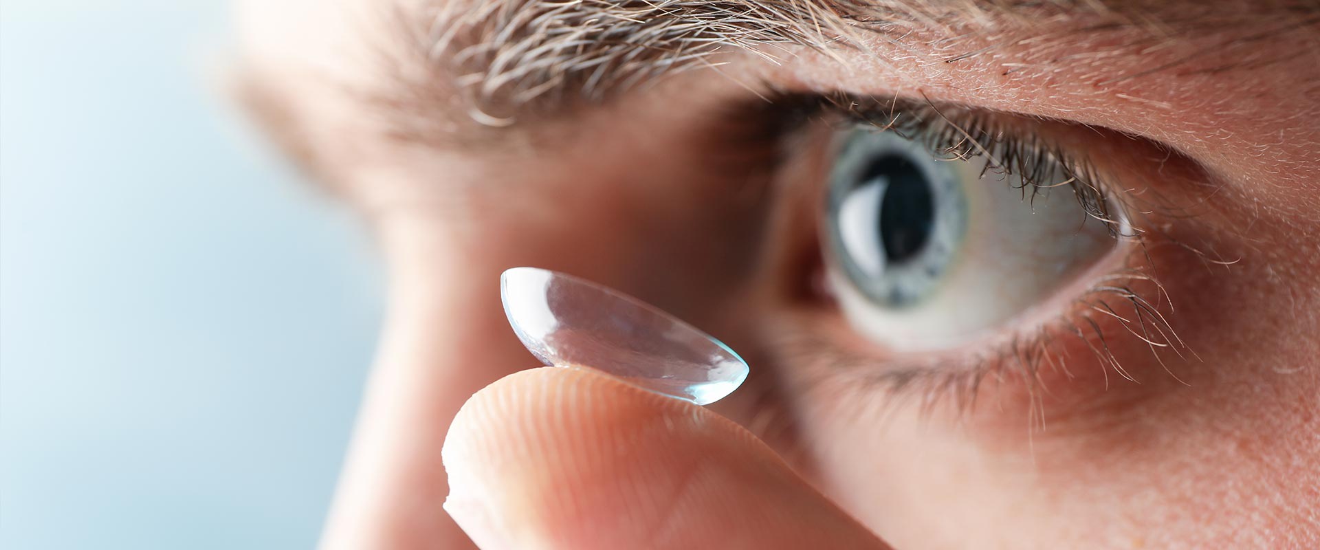 Qué pasa si uso lentes de contacto de uso diario por más tiempo?